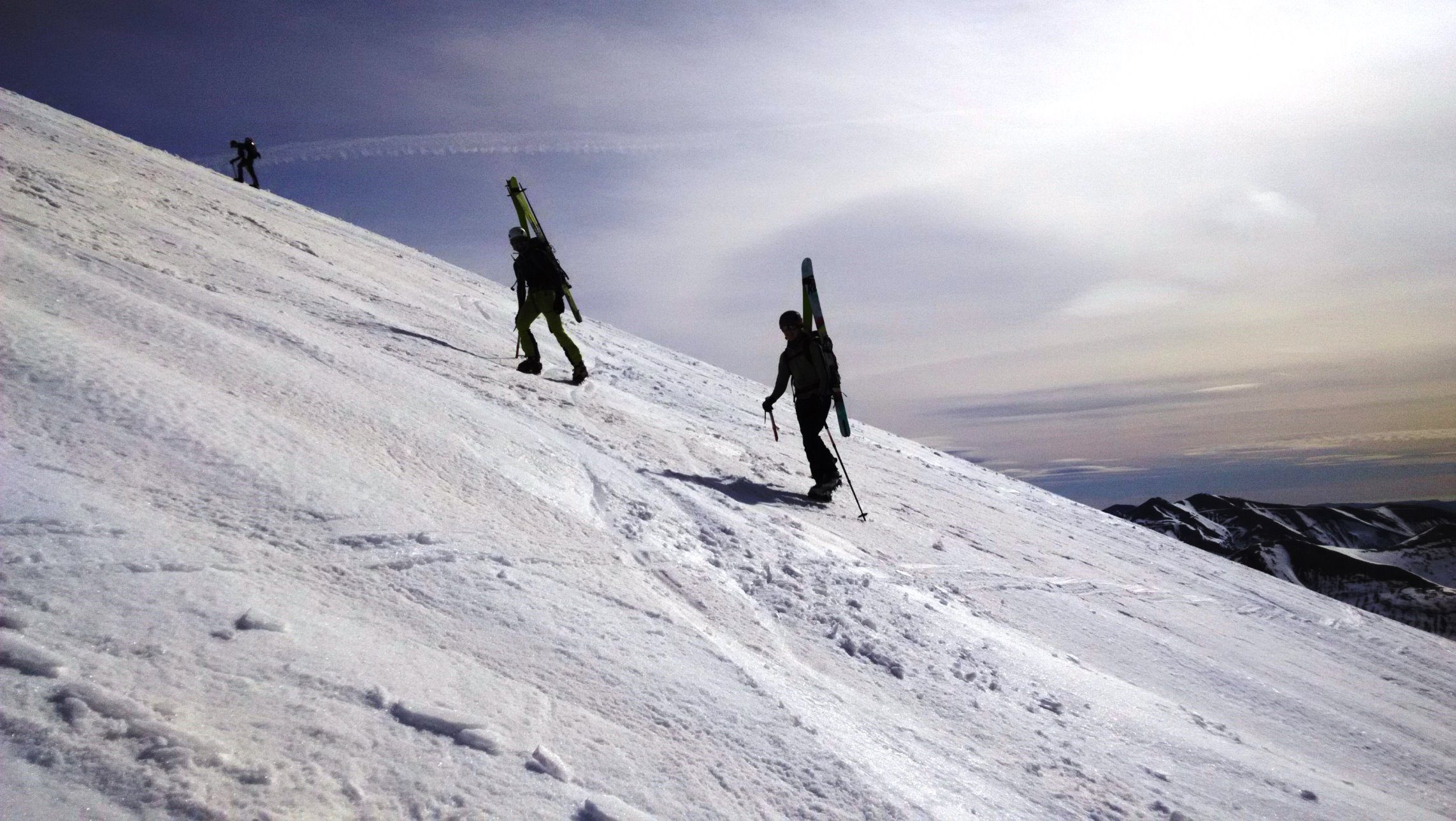 Ski Touring: winter ascent of Bisaurin Peak (2670m)