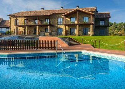 Hotel Aguas de los Mallos pool area