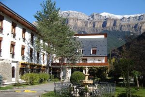 Hotel Ordesa front