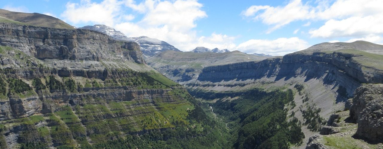 2019 Ordesa National Park shuttle bus dates and times