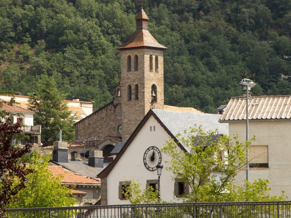 hiking_holiday_Pyrenees2-min self guided hiking holiday_Biescas