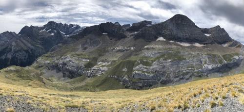 Views of the north side of Ordesa