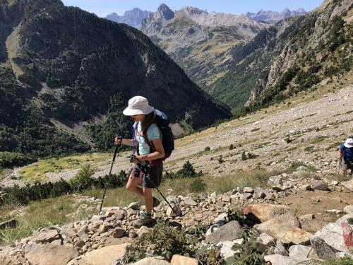 Heading up to the Ibones de Arriel