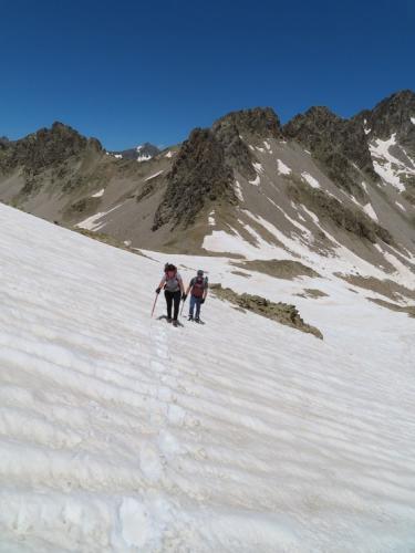 From the col up to the summit ridge