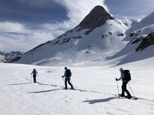 snow shoeing guided holiday