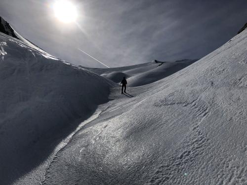 snow shoeing guided holiday