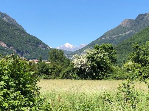 The Serrablo with Pico Arriel on the French border in the distance