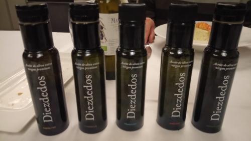 Diezdedos olive oil