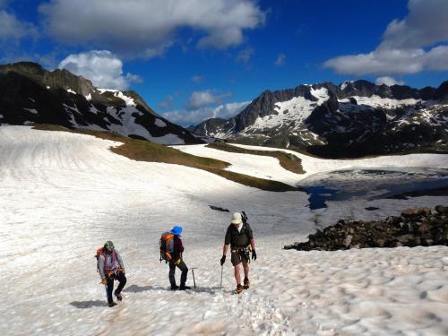 Walking high in the Valle de Tena on day 2 of the itinerary.