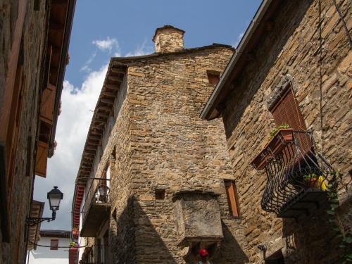 Biescas' street detail