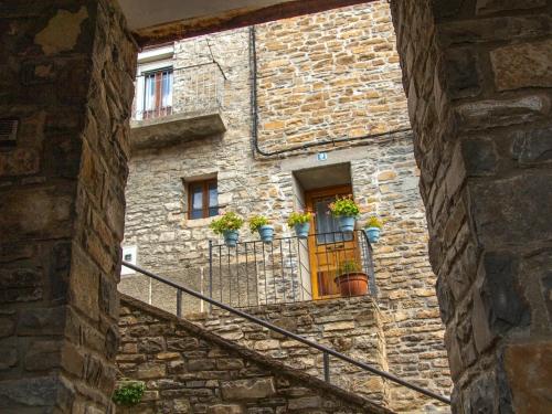 Biescas' street detail